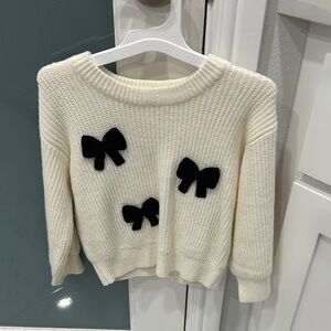 GAP Cream Sweater with Black Bow Details